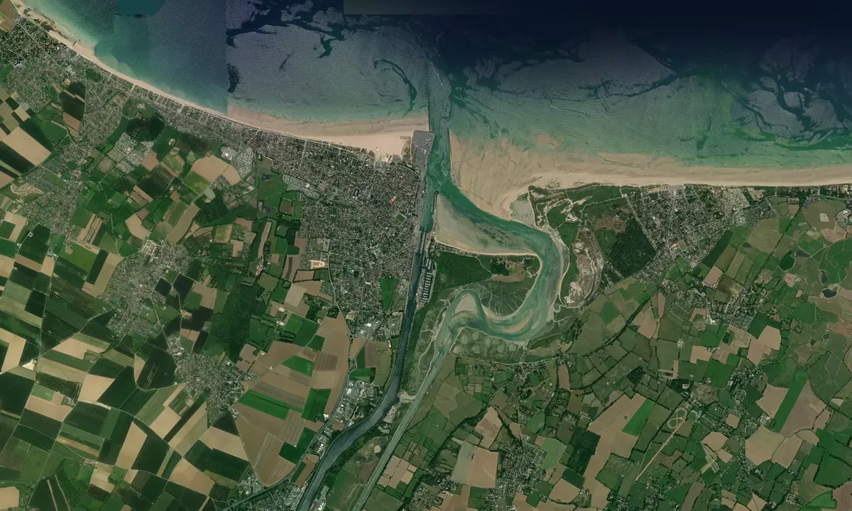 Flyfoto av Ouistreham Marina