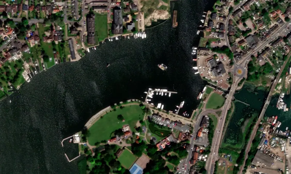 Flyfoto av Oulton Broad Yacht Station