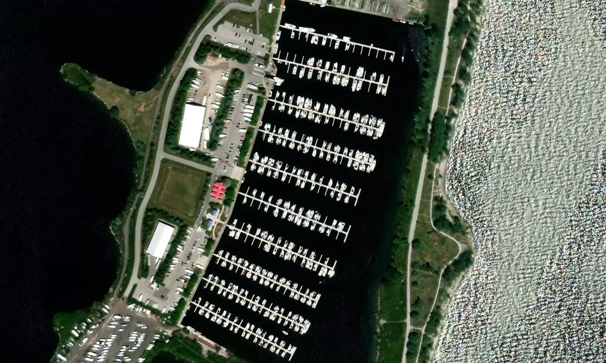 Flyfoto av Outer Harbour Marina Toronto