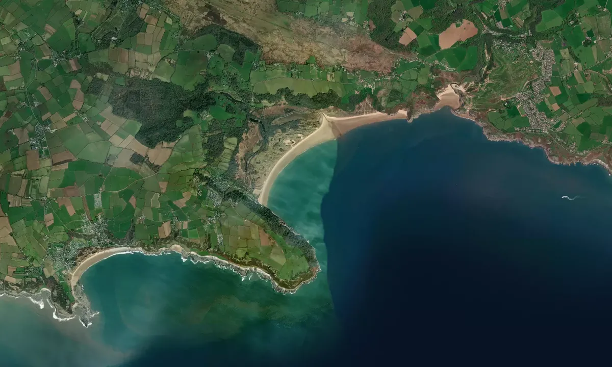 Flyfoto av Oxwich Bay
