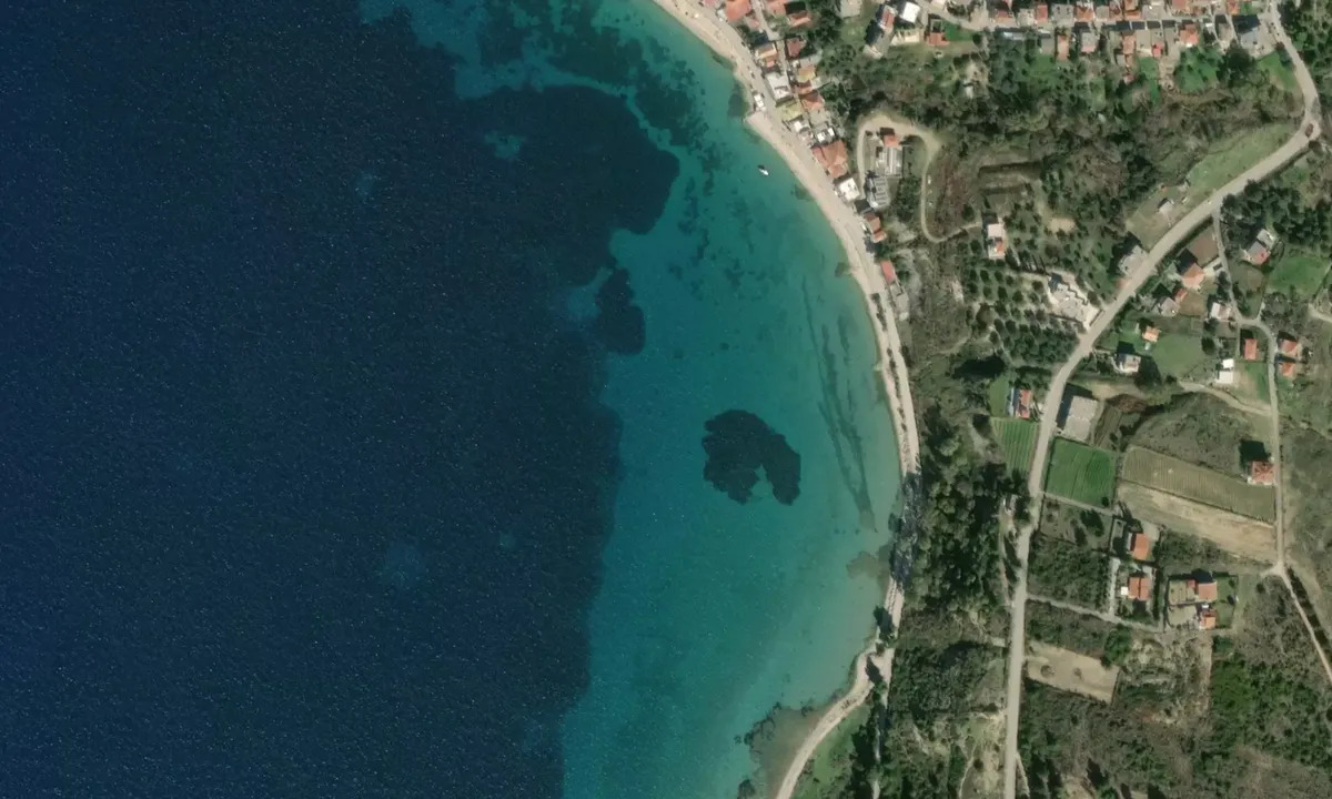 Flyfoto av Palairos South