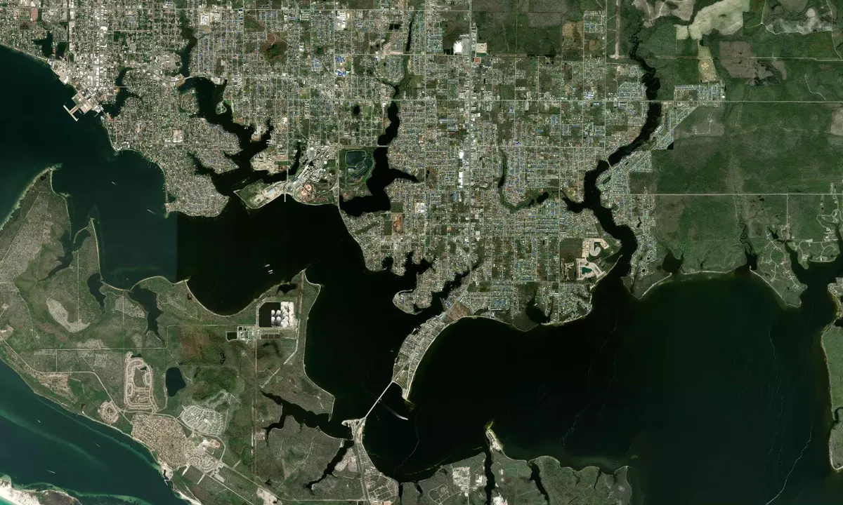 Flyfoto av Parker Bayou - 2