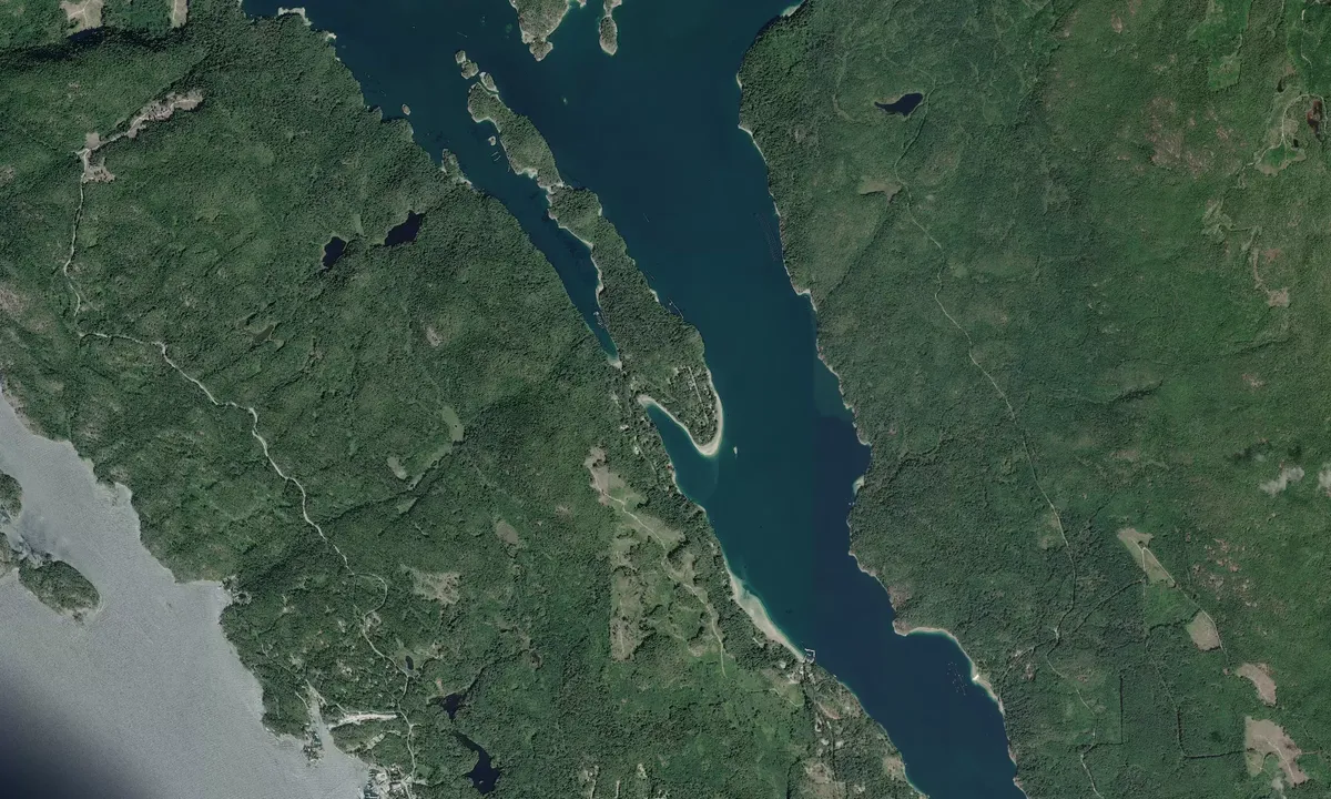Flyfoto av Penrose Bay