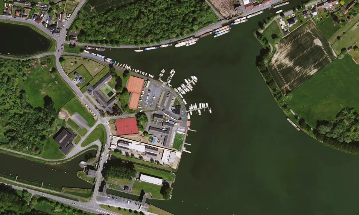 Flyfoto av Peronnes Lez Antoing Yacht Club