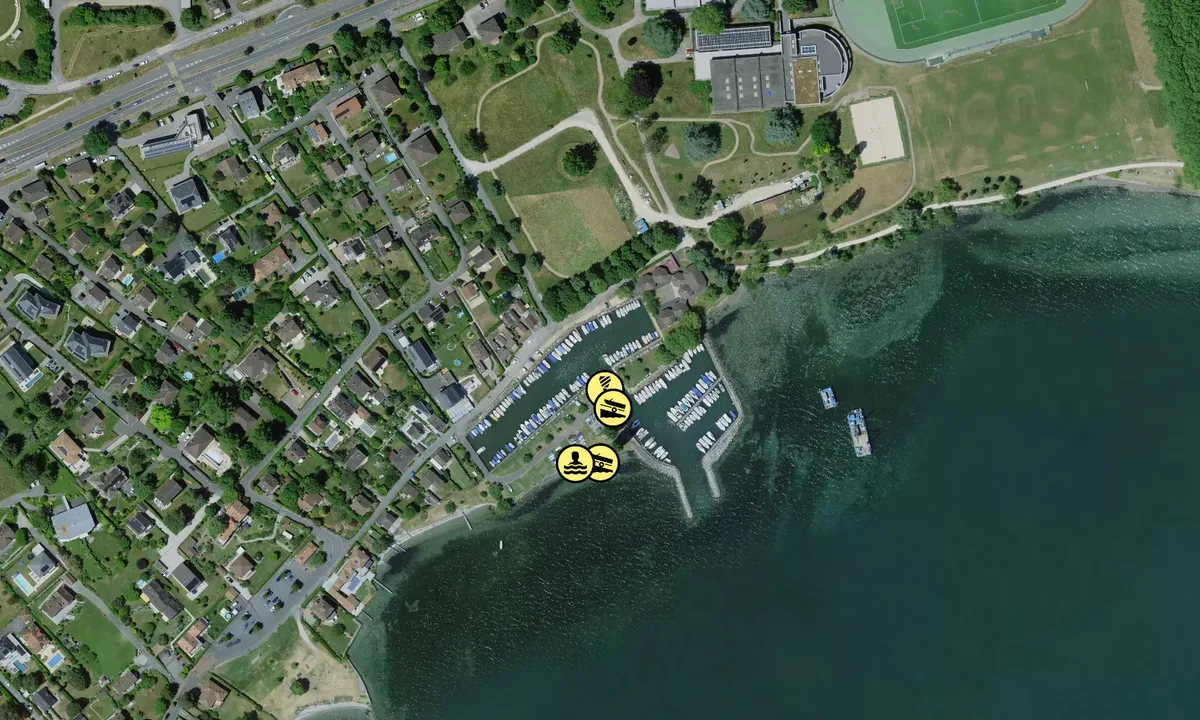 Satelite image of Petit port de Saint-Sulpice