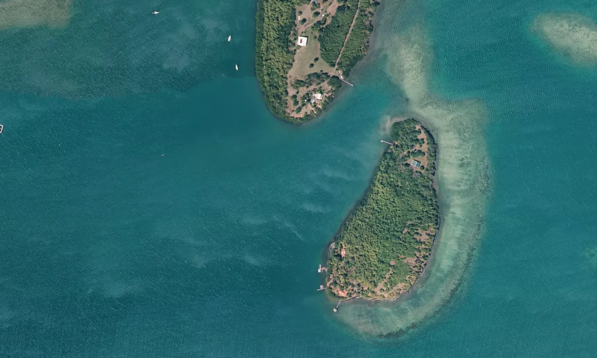 Flyfoto av Petite Martinique 1