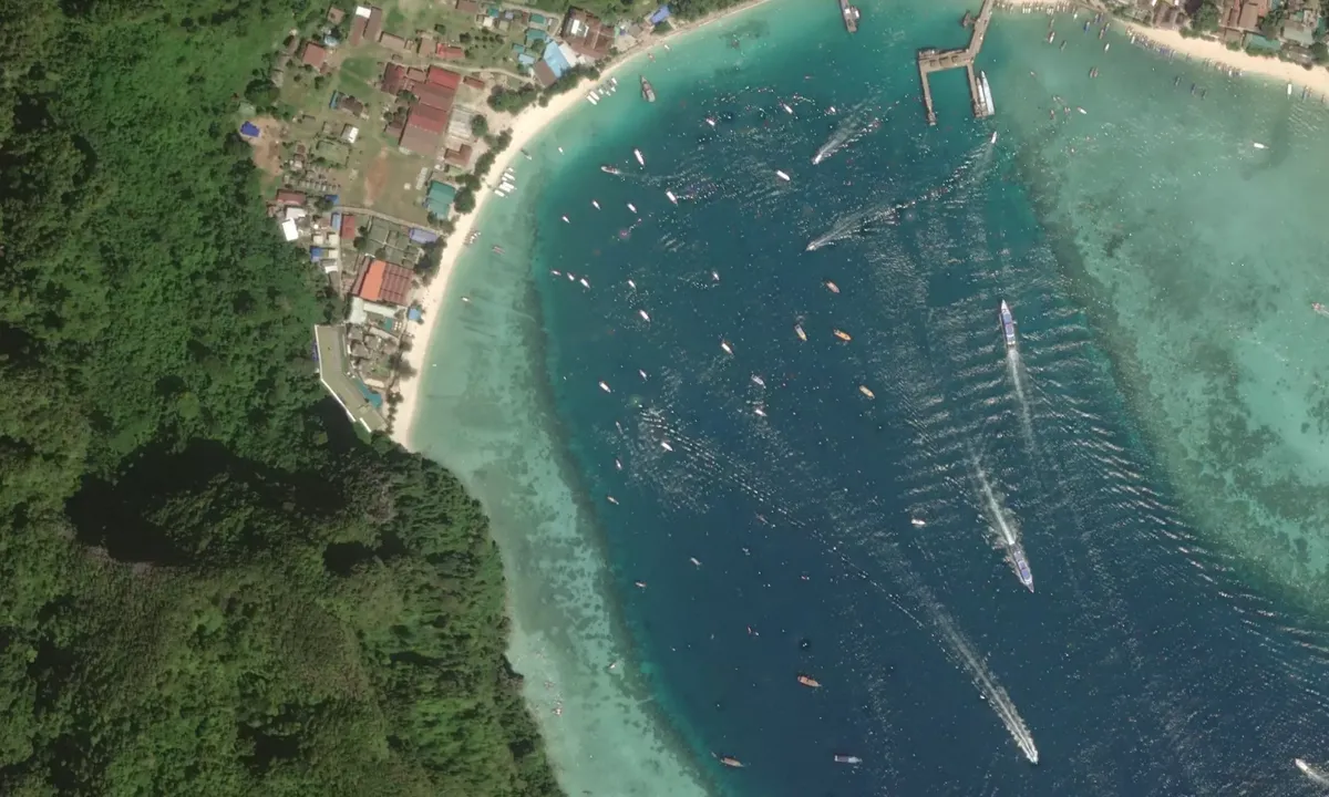 Flyfoto av Phi Phi South