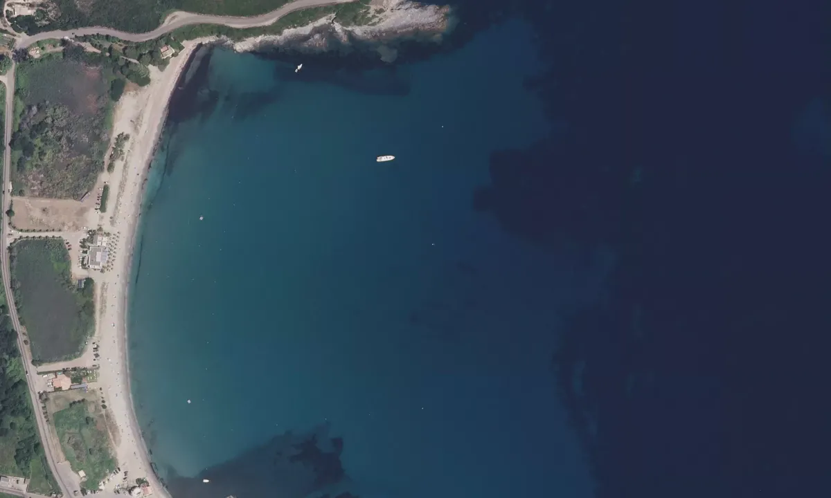 Flyfoto av Pietracorbara