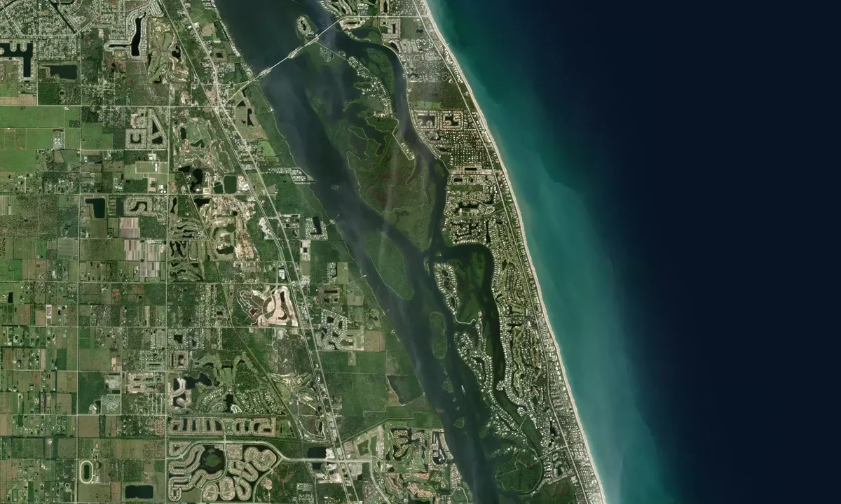 Flyfoto av Pine Island - 2