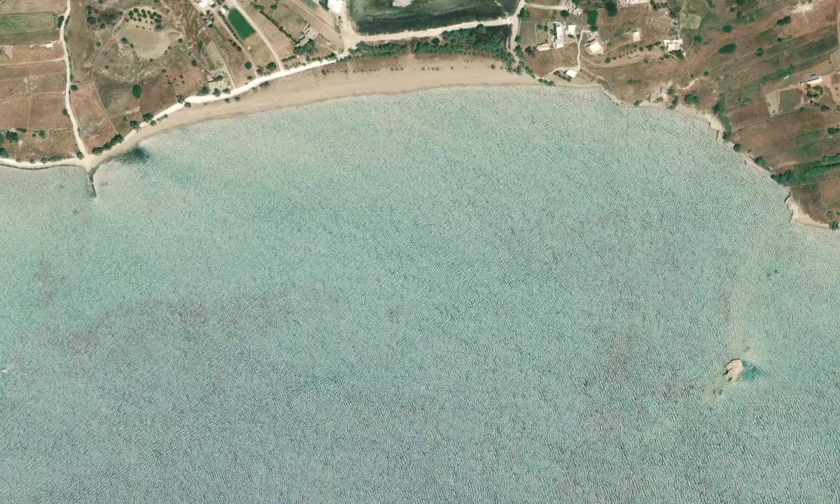 Flyfoto av Pirgonisi