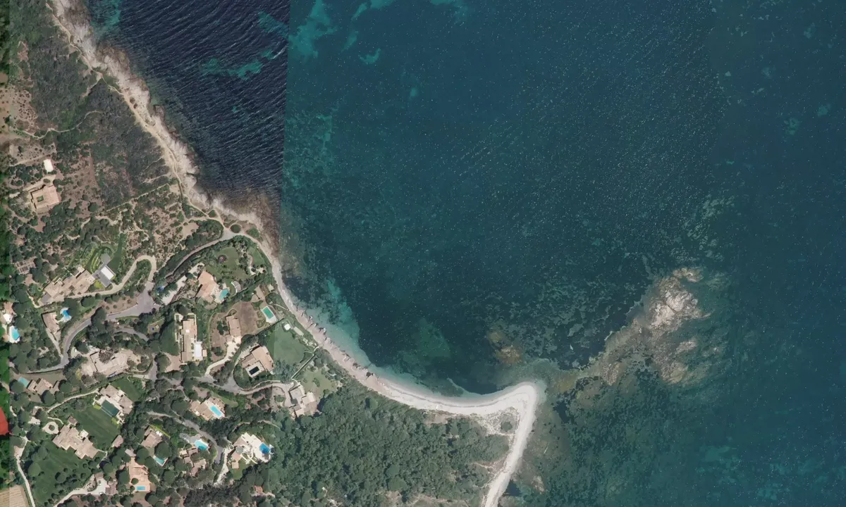 Flyfoto av Plage De La Moutte