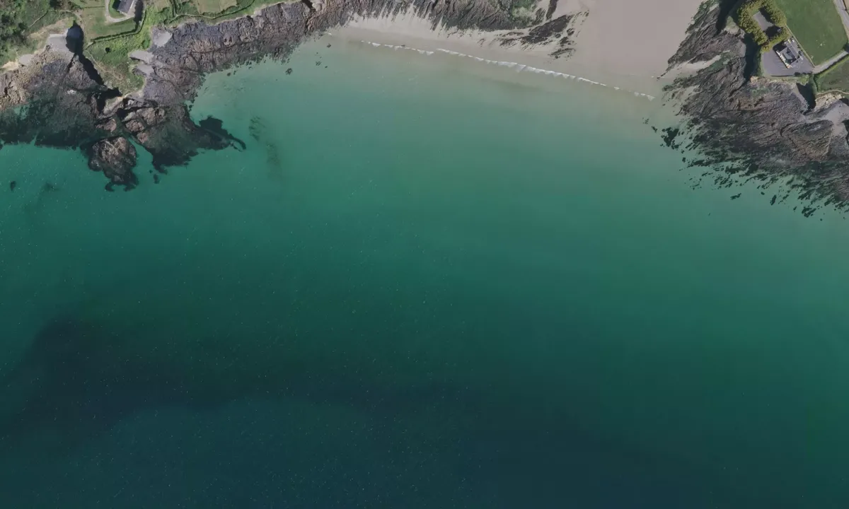 Flyfoto av Plage de Postolonnec