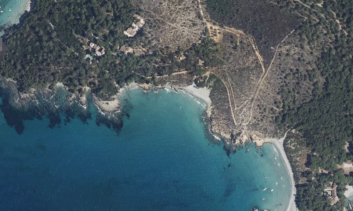 Satelite image of Plage du Luxembourg