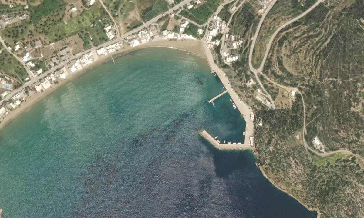 Flyfoto av Platis Yialos Marina