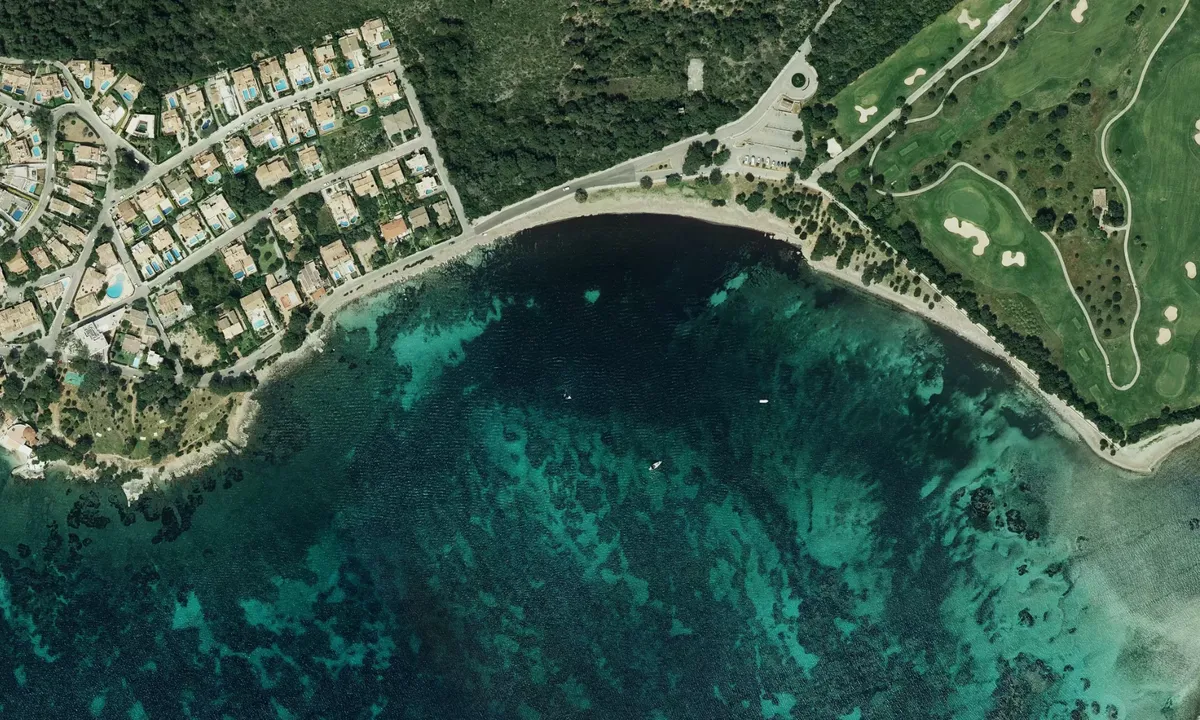 Flyfoto av Platja de l'Alcanada