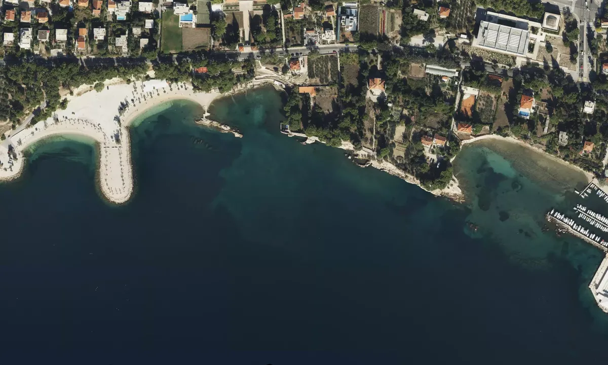 Satelite image of Plaža Ježinac