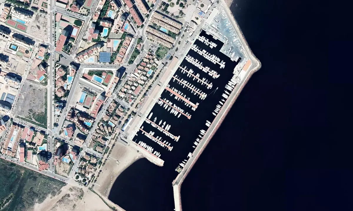 Flyfoto av Pobla Marina 1