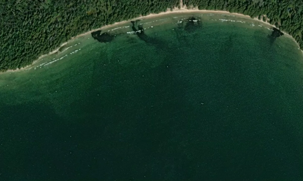 Flyfoto av Point Detour Bay