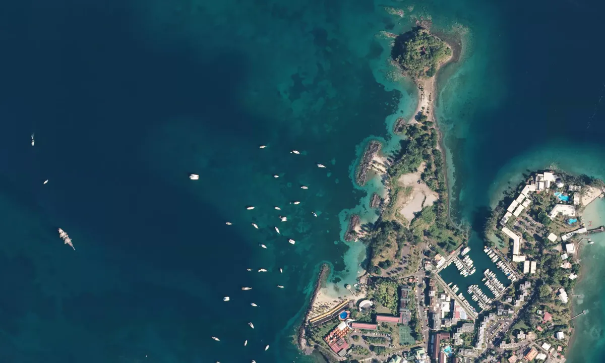 Flyfoto av Pointe du Bout