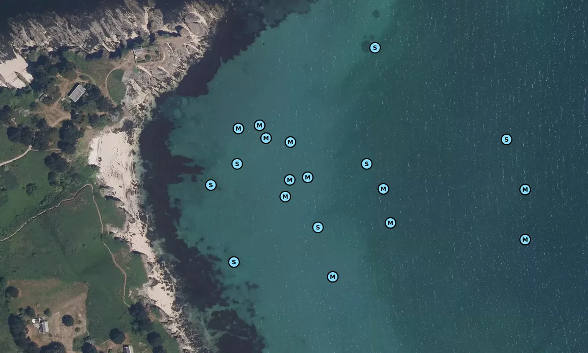 Satelite image of Pointe du Bugul