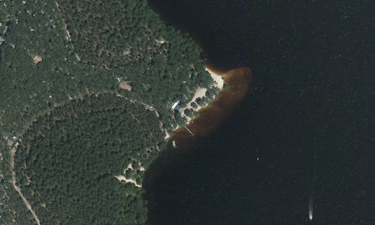 Satelite image of Pointe du Tedey