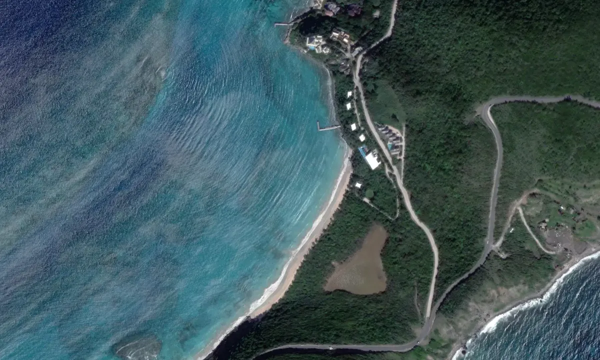 Flyfoto av Pond bay
