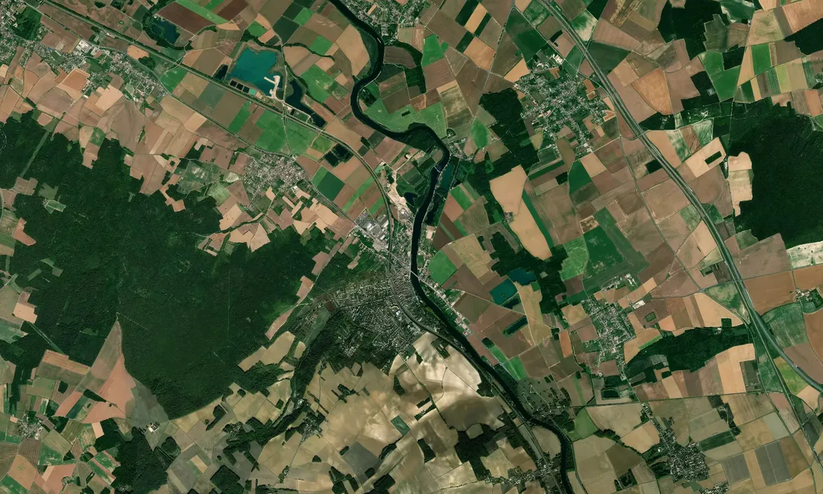 Flyfoto av Pont sur Yonne Municipal Marina