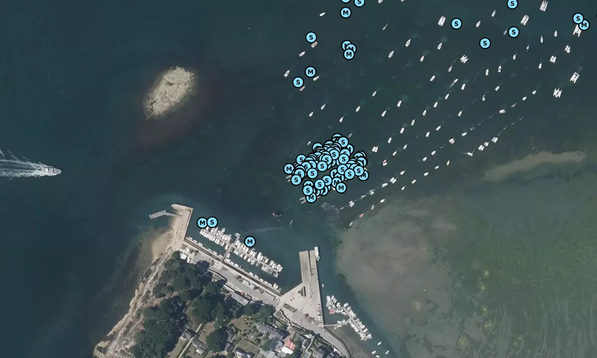Satelite image of Port Blanc en Baden - Ile aux moines