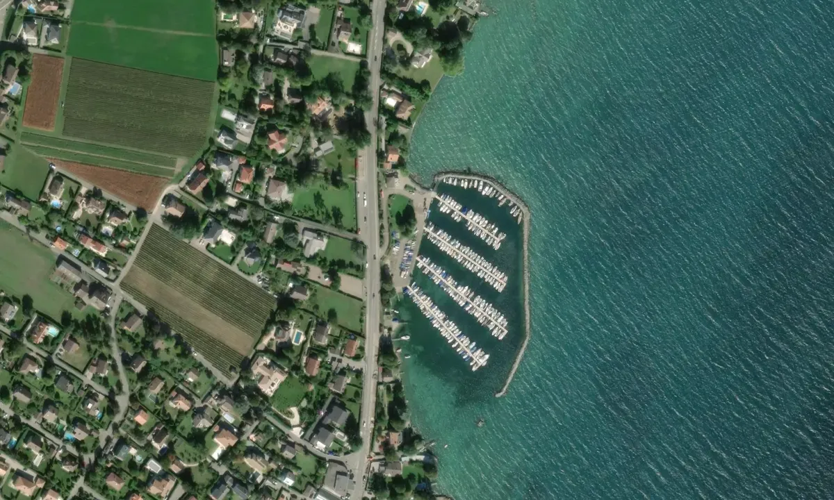 Flyfoto av Port de Founex