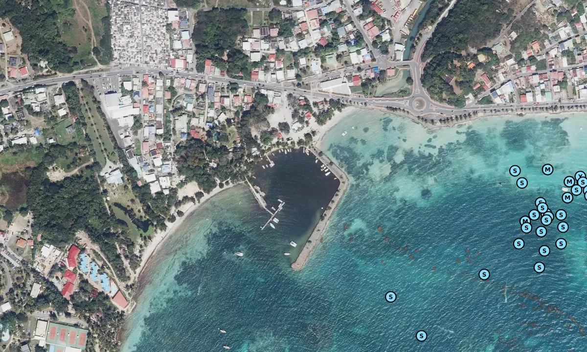 Satelite image of Port de pêche de Sainte Anne