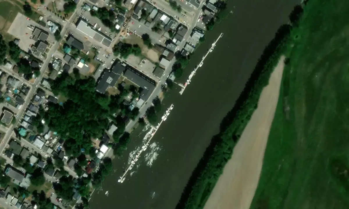 Satelite image of Port de plaisance Berthierville