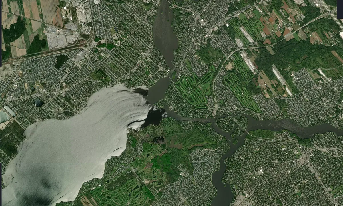 Flyfoto av Port de Plaisance Laval-sur-le-lac