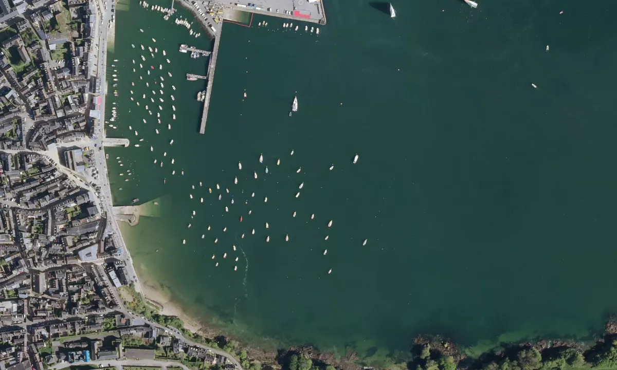Flyfoto av Port de Rosmeur