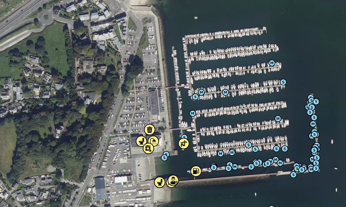 Satelite image of Port du Moulin Blanc