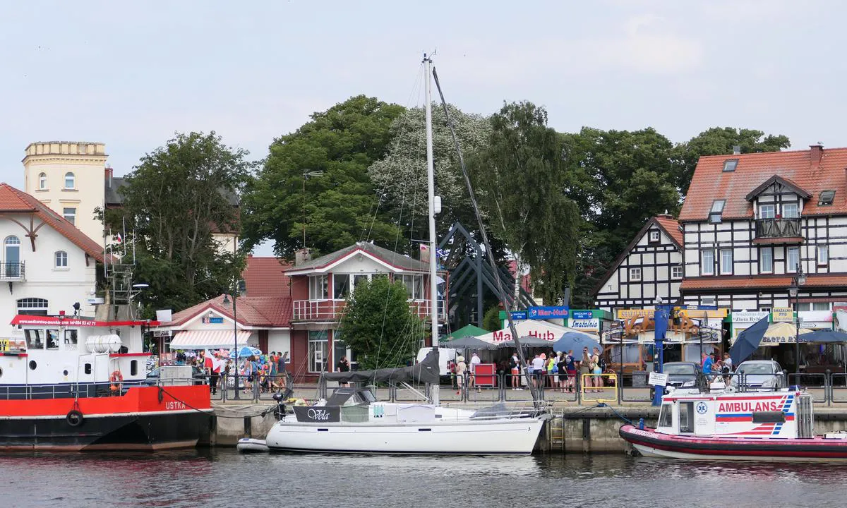 Port Jachtowy Ustka: the harbor master assigns a place on the quay. The marina itself cannot accommodate guests