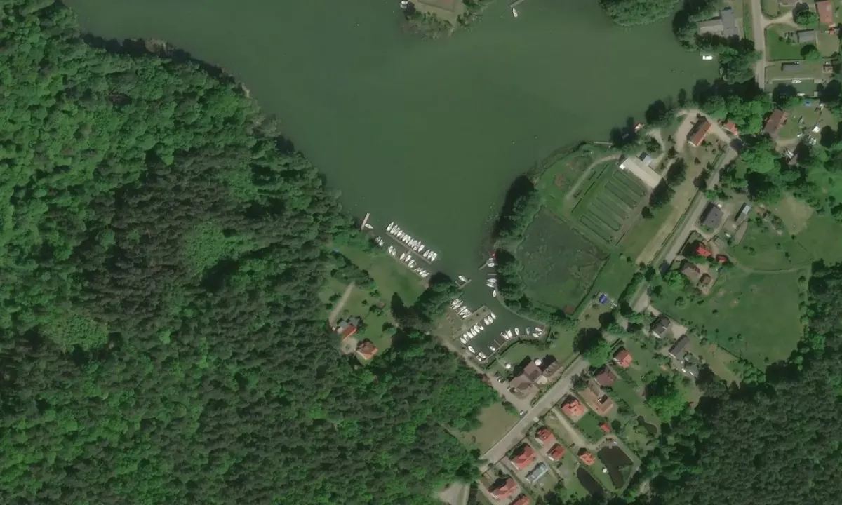Flyfoto av Port u Leśniczego