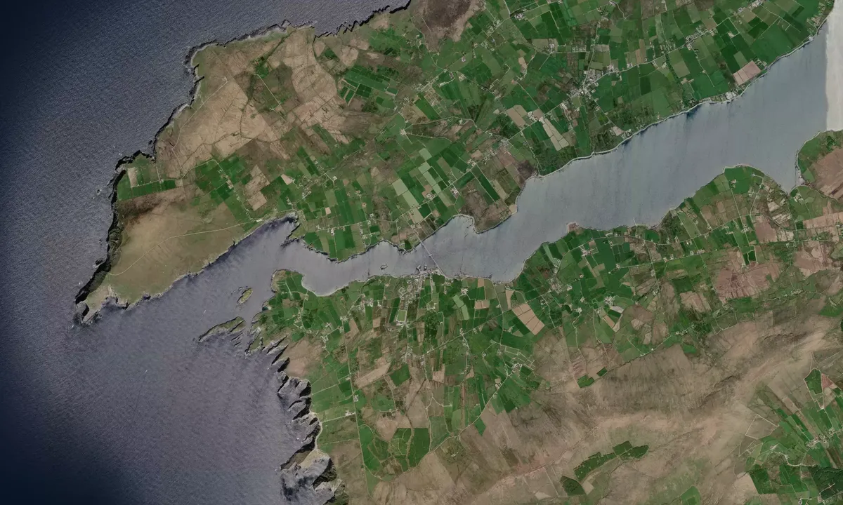 Flyfoto av Portmagee Harbour