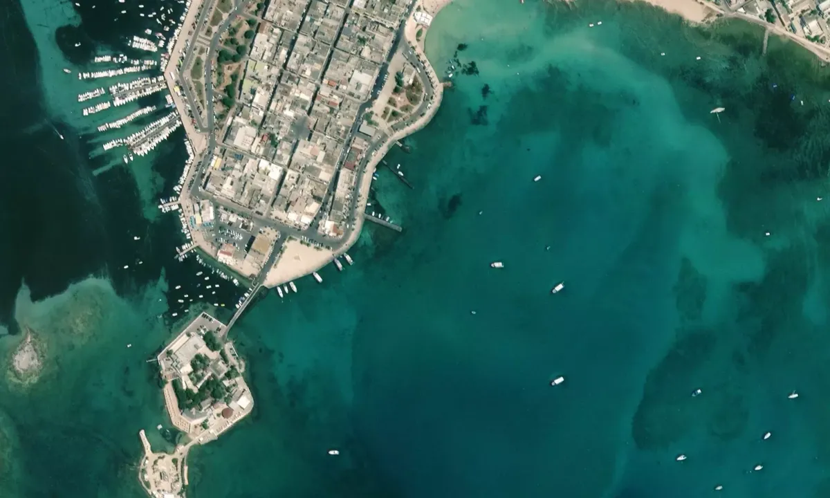 Flyfoto av Porto Cesareo 2