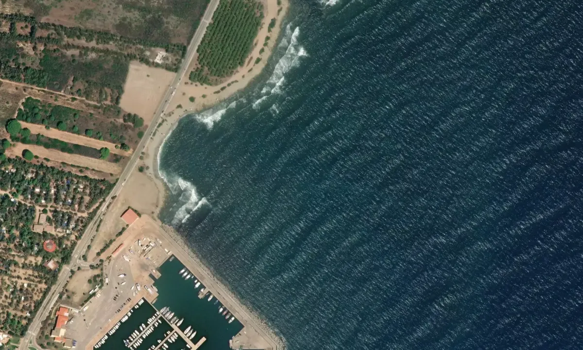 Flyfoto av Porto Corallo Nord