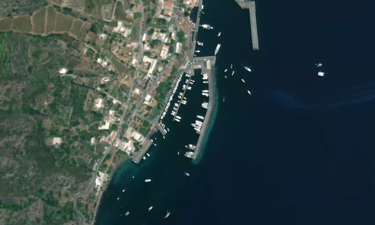 Flyfoto av Porto delle Eolie