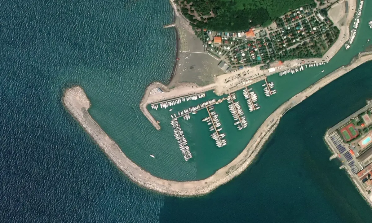 Flyfoto av Porto Marina di Cecina