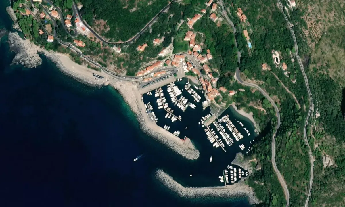 Flyfoto av Porto Turistico di Maratea