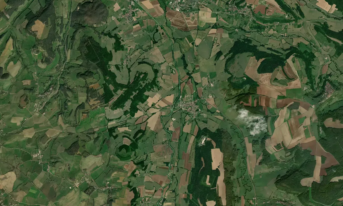 Flyfoto av Pouillenay