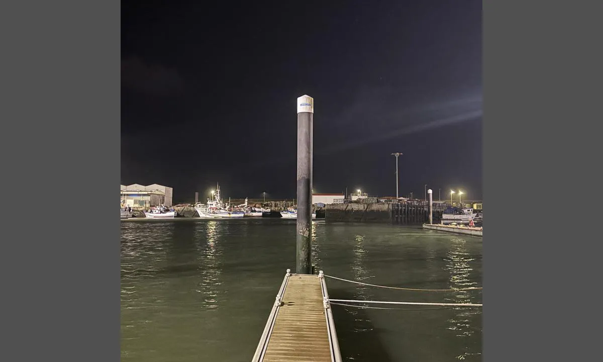 Povoa De Varzim Marina: Flytbrygga för de tyngre båtarna