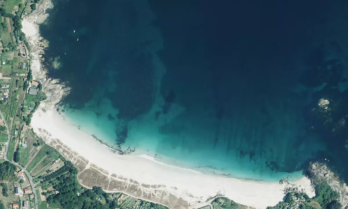 Flyfoto av Praia Area Brava
