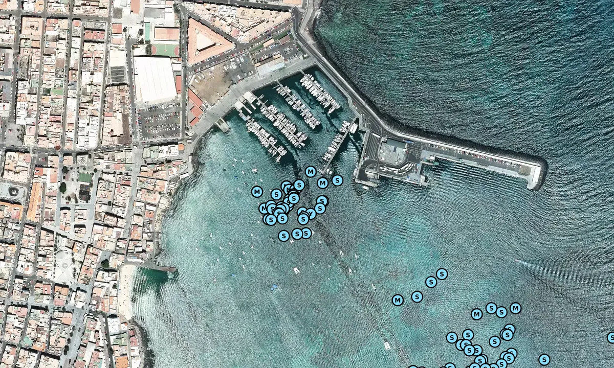 Satelite image of Puerto Corralejo 1