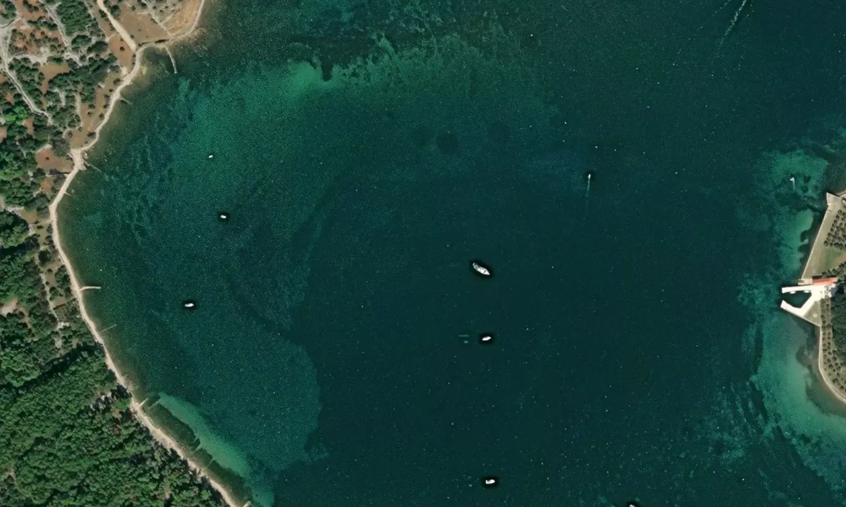 Flyfoto av Punat