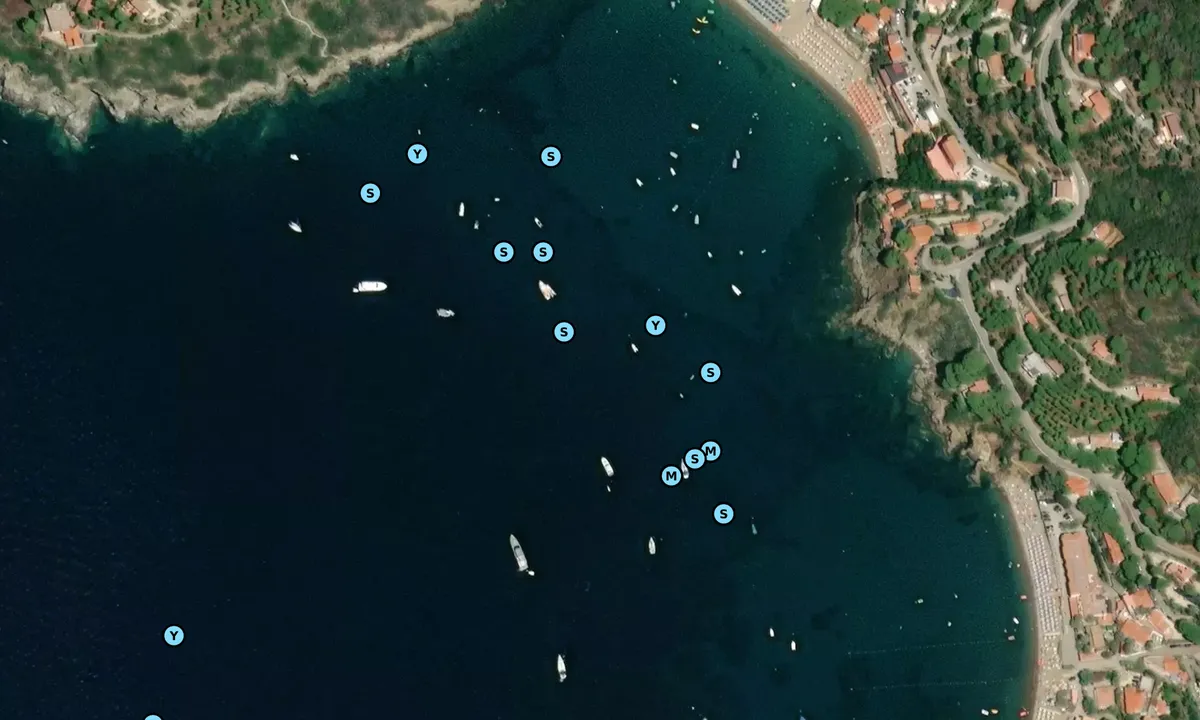Satelite image of Punta Pareti