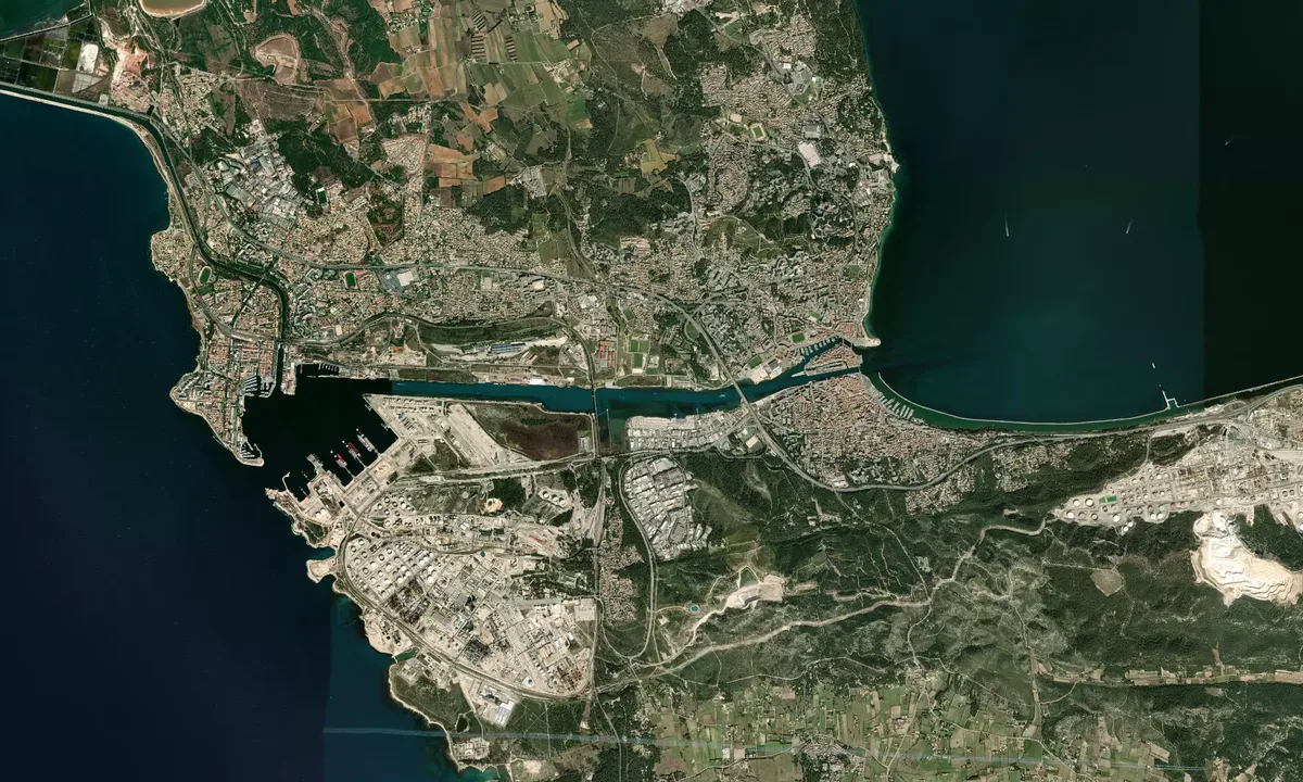 Flyfoto av Quai d'attente de Martigues