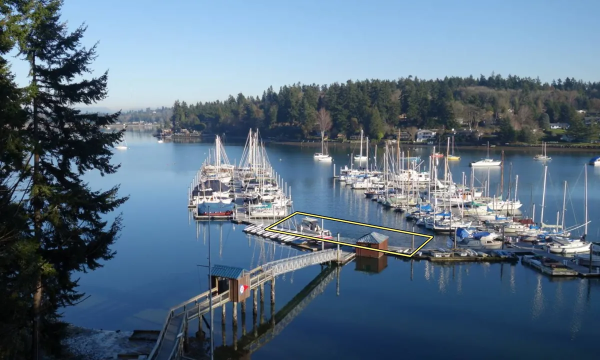 Quartermaster Yacht Club